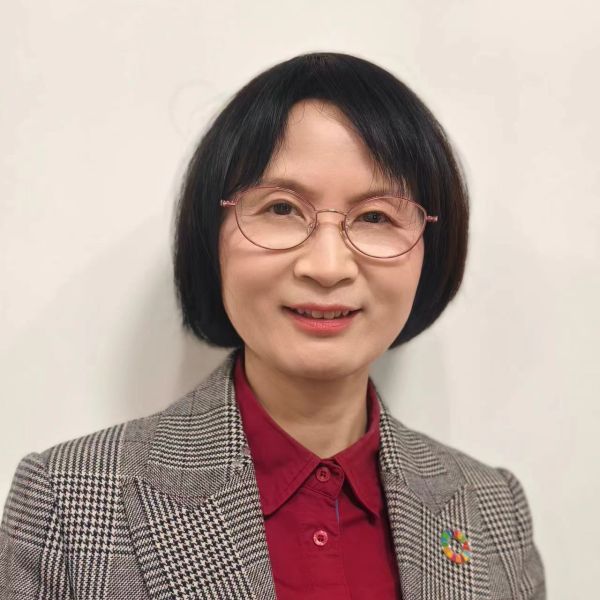 Yanyan Chen